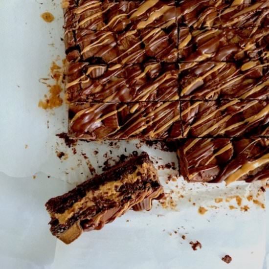 Peanut Butter Buckeye Brownies - Recipe photo by bakeandtell