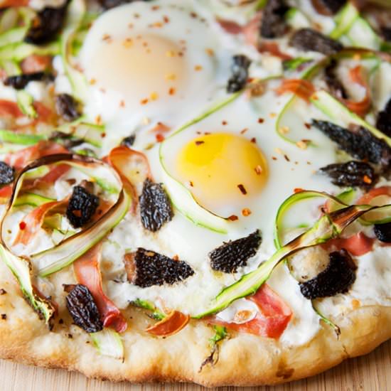 Morel Prosciutto Asparagus Pizza - Recipe photo by kaweah