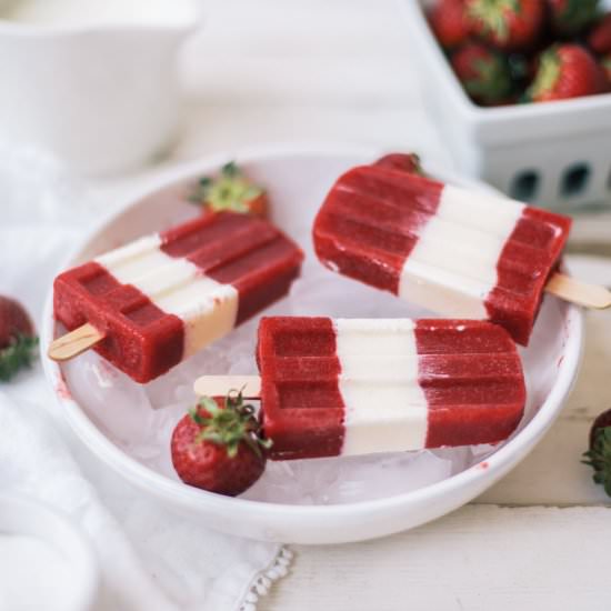Strawberry and Cream Popsicles - Recipe photo by theblondielocks