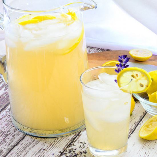 Lavender-Cardamom Lemonade - Recipe photo by senseandedibility