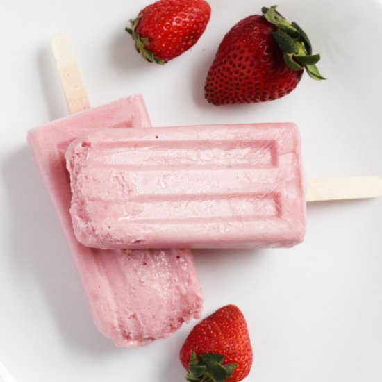 Syn Free Strawberry Popsicles - Recipe photo by Fusion Craftiness