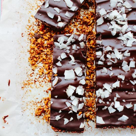 Puffed Quinoa Granola Bars - Recipe photo by My Little Expat Kitchen