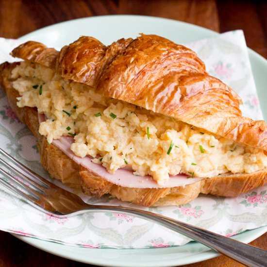 Cheese Chive Scramble Egg Croissant - Recipe photo by KitchenMason