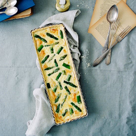 Asparagus & Chévre Tart - Recipe photo by suvellecuisine