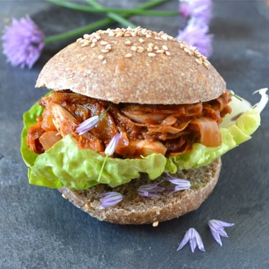 Pulled Jackfruit in a Burger Bun - Recipe photo by Choclette8