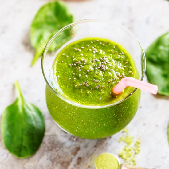 Matcha Green Tea Apple Smoothie - Recipe photo by How Daily