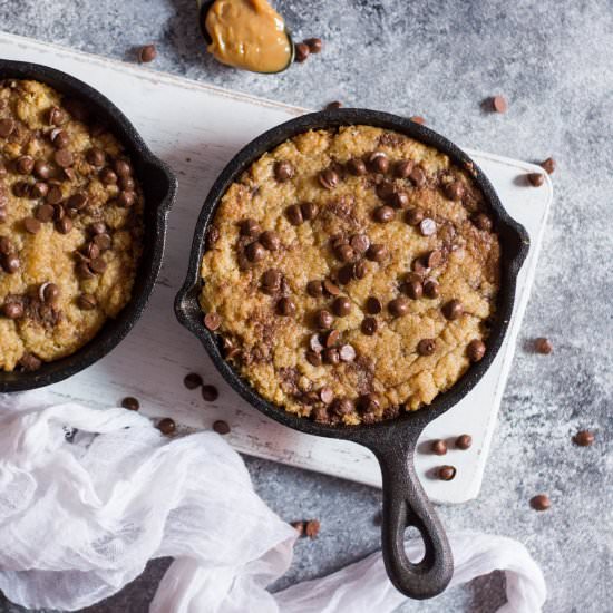 Skillet Chocolate Chip Cookie - Recipe photo by lilcupcakemonkey