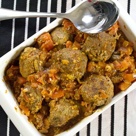 Paleo Spicy Meatballs - Recipe photo by paleocrashcourse