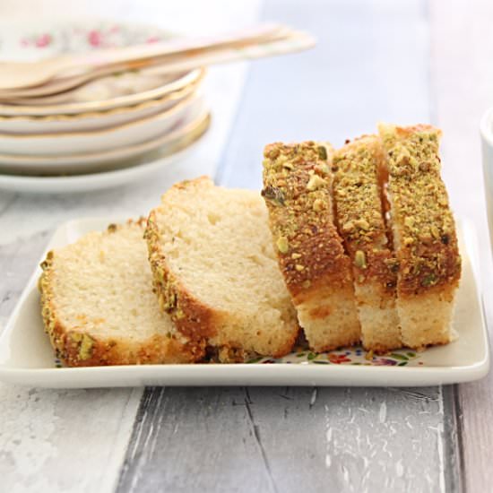 Cardamom and Pistachio Cake - Recipe photo by openbook