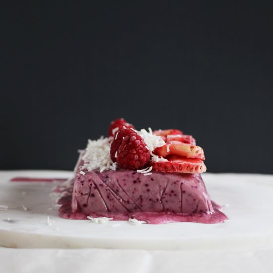 Greek Yogurt + Berries Healthy-Freddo - Recipe photo by akitchenfable