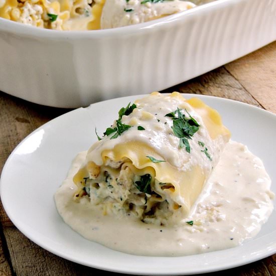 Chicken Alfredo Lasagna Rollups - Recipe photo by BobbisKozyKitchen