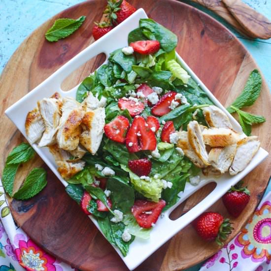 Chicken Salad with Strawberries - Recipe photo by Grabaplate