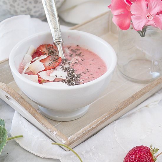 Buckwheat and Strawberries Porridge - Recipe photo by Nemacreditoqueesaudavel