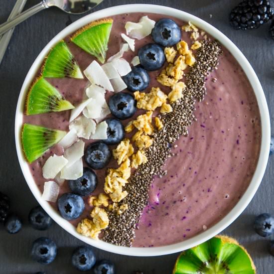 Blueberry Smoothie Bowl - Recipe photo by simplyhomecooked