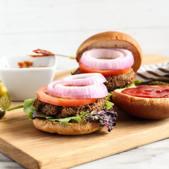 Sweet Potato Black Bean Burgers - Recipe photo by pumpkinandpeanutbutter