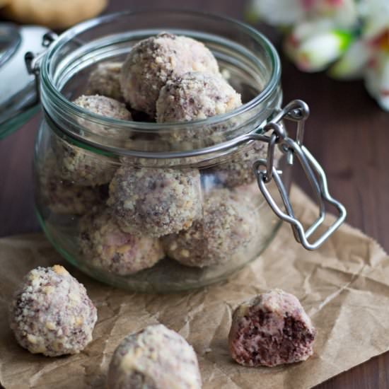 Raspberry Stracciatella Truffles - Recipe photo by daniscookings