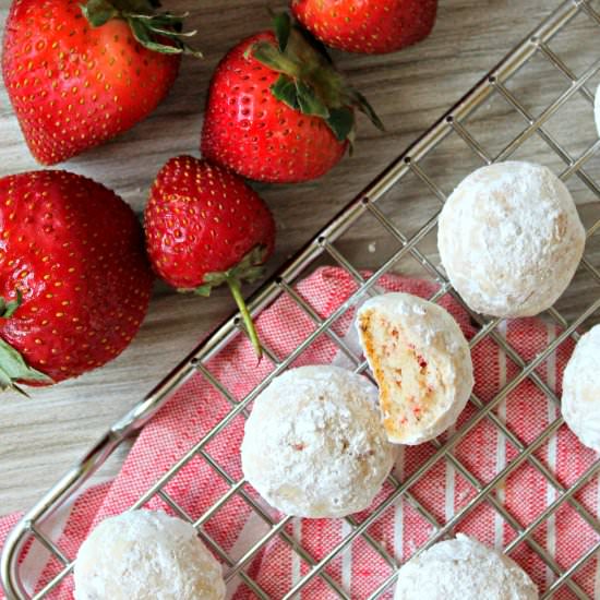Strawberry Meltaway Cookies - Recipe photo by thekitchenprep