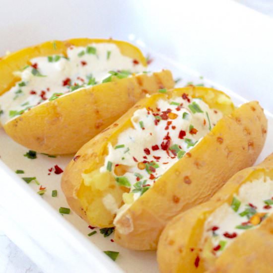 Baked Potato with Cashew Sour Cream - Recipe photo by minamade