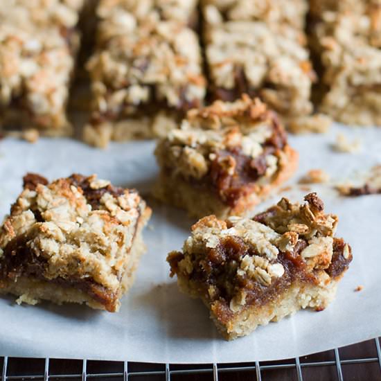 Vegan Date Squares - Recipe photo by livelymess