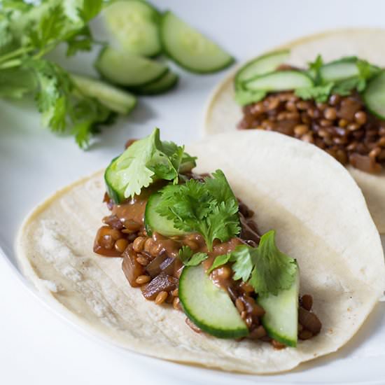 Vegan Hoisin Lentil Tacos - Recipe photo by livelymess