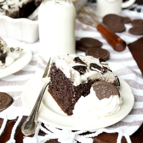 Oreo Poke Cake - Recipe photo by thebakingfairy