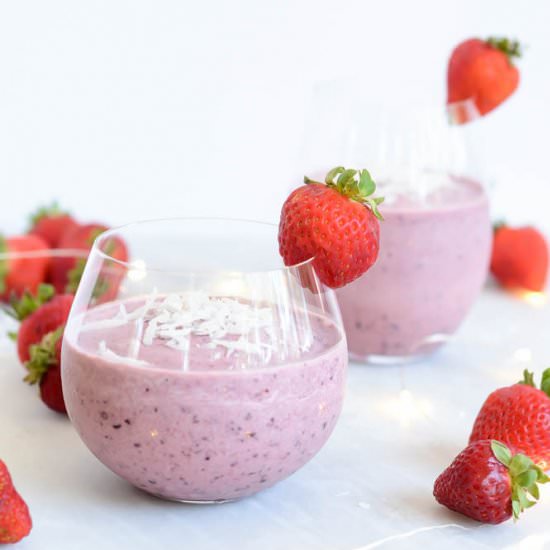Red, White and Blueberry Blender - Recipe photo by robinterry1