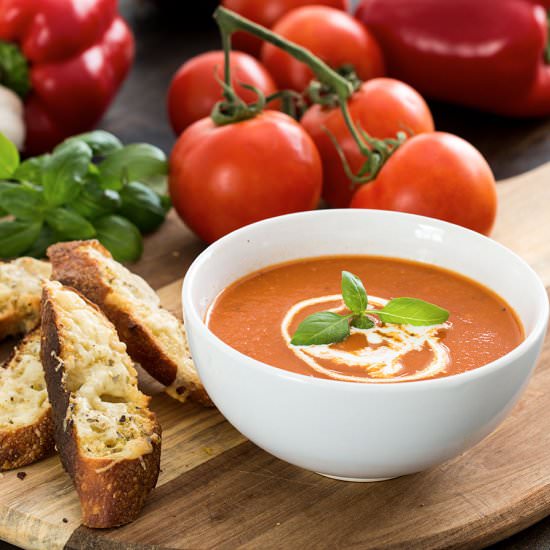 Roasted Tomato and Red Pepper Soup - Recipe photo by Home Cooking Adventure