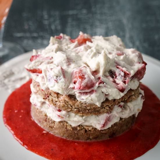 Strawberry Cake with Whipped Cashew Cream - Recipe photo by Rawmazing