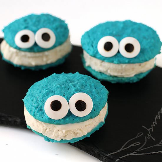 Cookie Monster Ice Cream Sandwiches - Recipe photo by Hungry Happenings