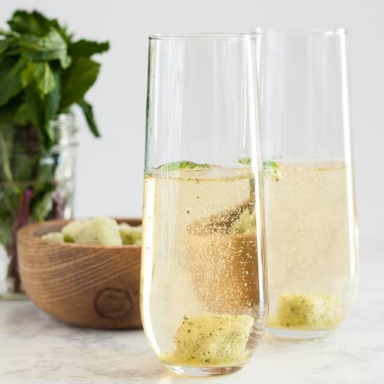Sparkling Mint Julep - Recipe photo by GoodieGodmother