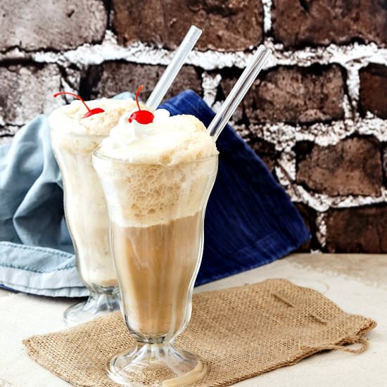 Creamy Root Beer Float - Recipe photo by onlinepastrychef