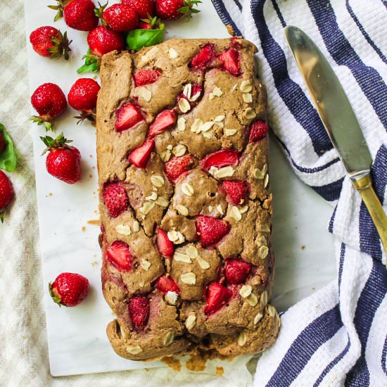 Strawberry Oat Cake - Recipe photo by cleaneatinggoddess