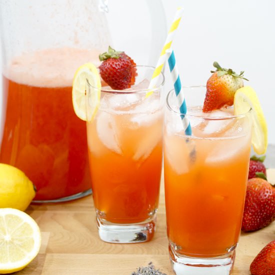 Strawberry Lavender Lemonade - Recipe photo by merci_britte