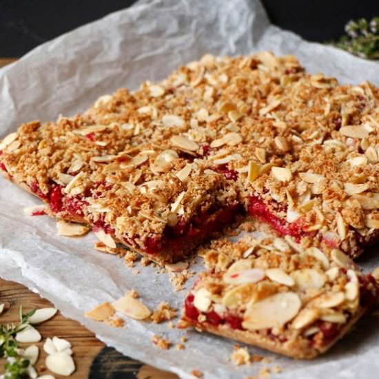 Redcurrant Quinoa Crumble Bars - Recipe photo by nirvanacakery