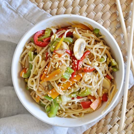 Vegan Mixed Vegetable Chow Mein - Recipe photo by lettuceeatveggies