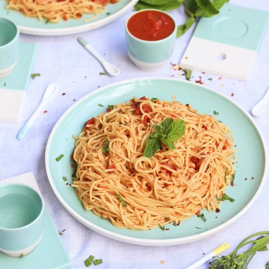 15 Minute Spaghetti - Recipe photo by evseats