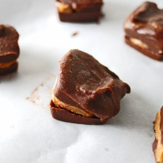 Chocolate Peanut Butter Bites - Recipe photo by theunmanlychef