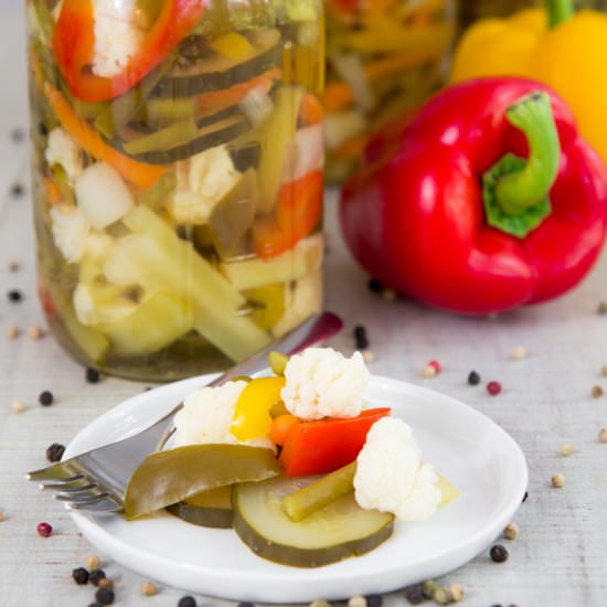 Giardiniera Italian Pickled Vegetables - Recipe photo by Philosokitchen