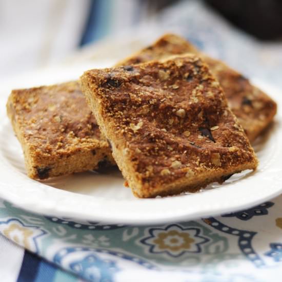 Peanut Butter Chocolate chip square - Recipe photo by foodcow