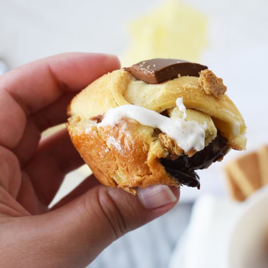 Ooey Goey S'mores Crescent Bombs - Recipe photo by Savvysavingcouple