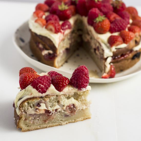 Raspberry Vegan Victoria Sponge - Recipe photo by wrapped in newspaper