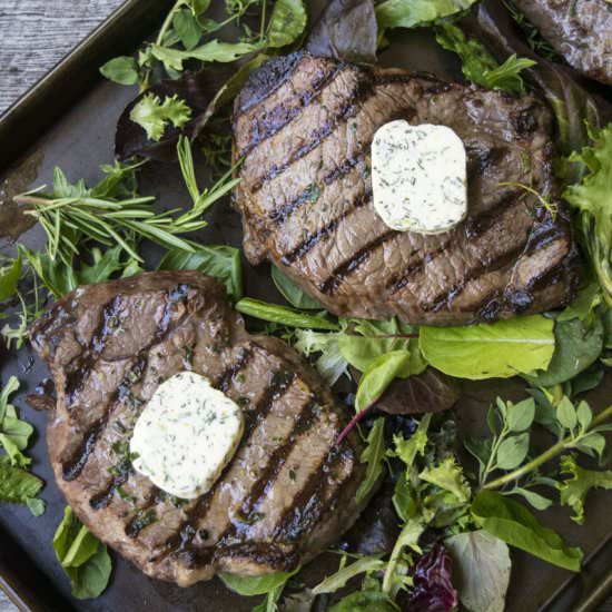 Easy Grilled Sirloins - Recipe photo by thehungrywaitress