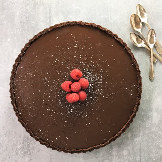 No-Bake Chocolate Raspberry Tart - Recipe photo by chef not required