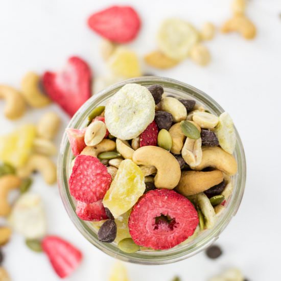 Healthy Banana Split Trail Mix - Recipe photo by veggiebalance