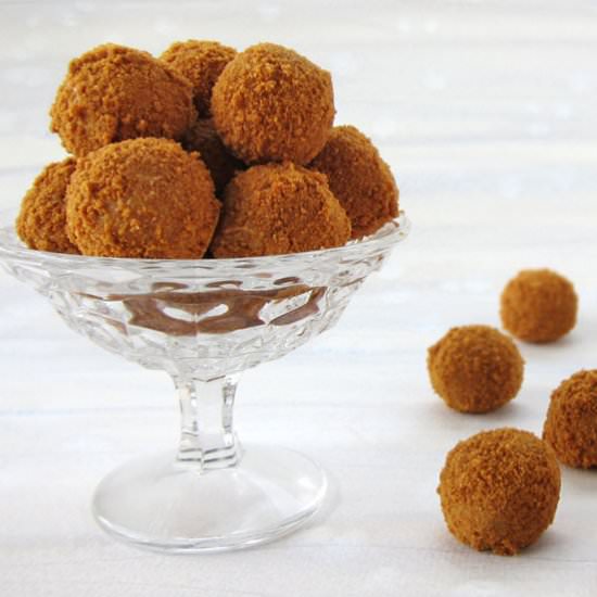 Biscoff Truffles - Recipe photo by Hungry Happenings