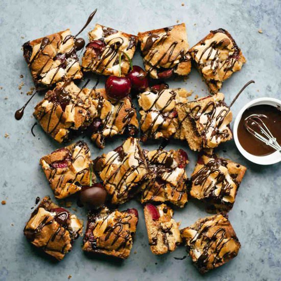 Dark Chocolate Cherry S'mores Bars - Recipe photo by eatloveeat