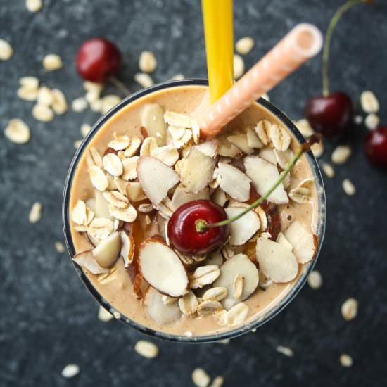 Peach Oatmeal Smoothie - Recipe photo by The Desserted Girl
