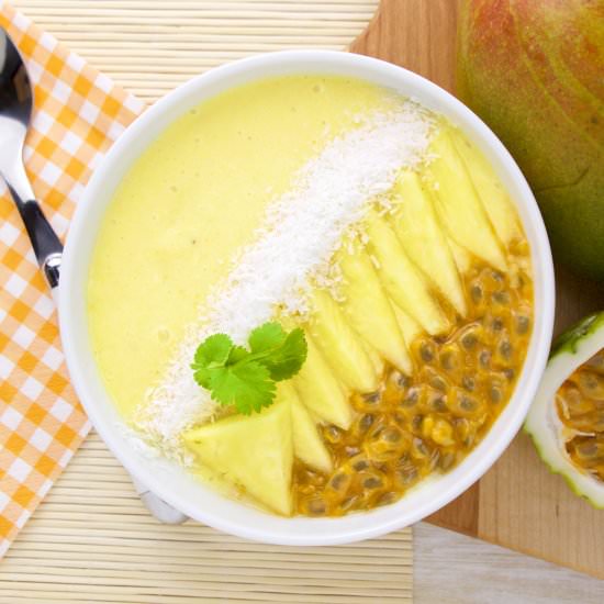 Tropical Smoothie Bowl - Recipe photo by The FoodOlic