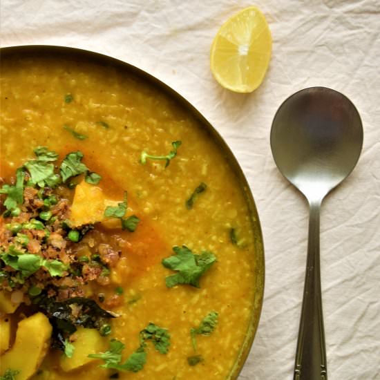 Masala Khichadi with Potato Gravy - Recipe photo by The Hungry Merchant