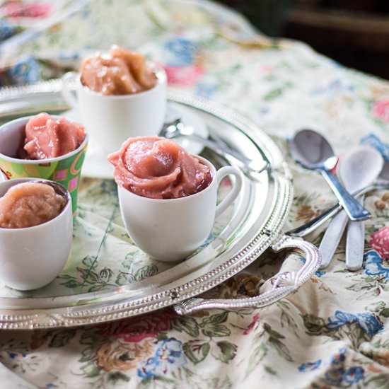 Summery Rosemary Peach Sorbet - Recipe photo by ViennaSundayKitchen
